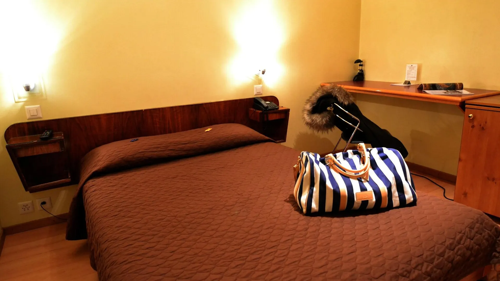 Hotel Moderne Geneva 3*,  Switzerland