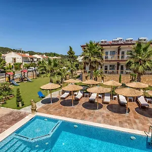 Halkidiki Greek Pride ηotel And Apart Otel Skála Foúrkas